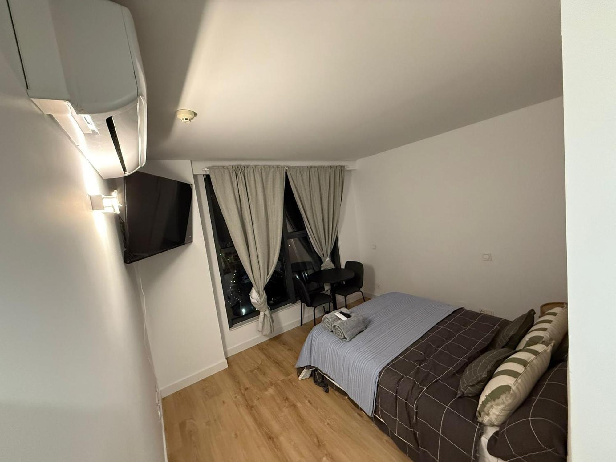 To Room Madrid Castellana Eksteriør billede