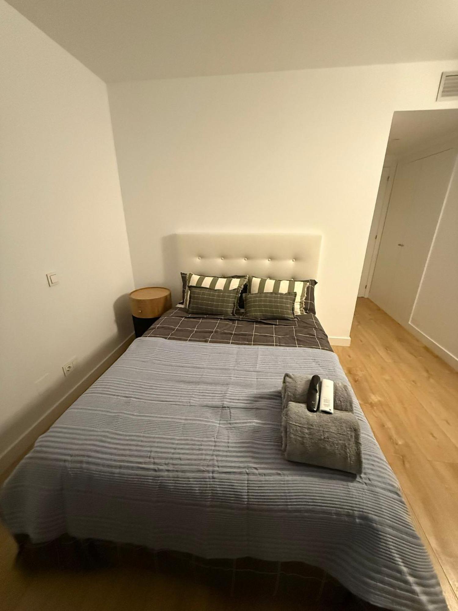 To Room Madrid Castellana Eksteriør billede