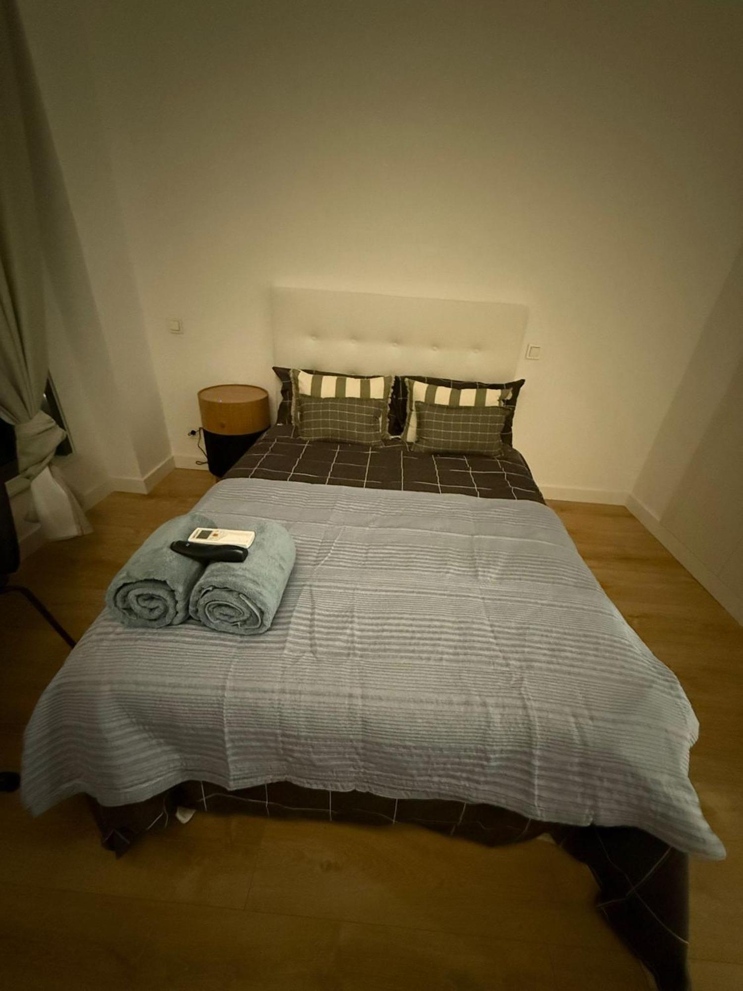 To Room Madrid Castellana Eksteriør billede