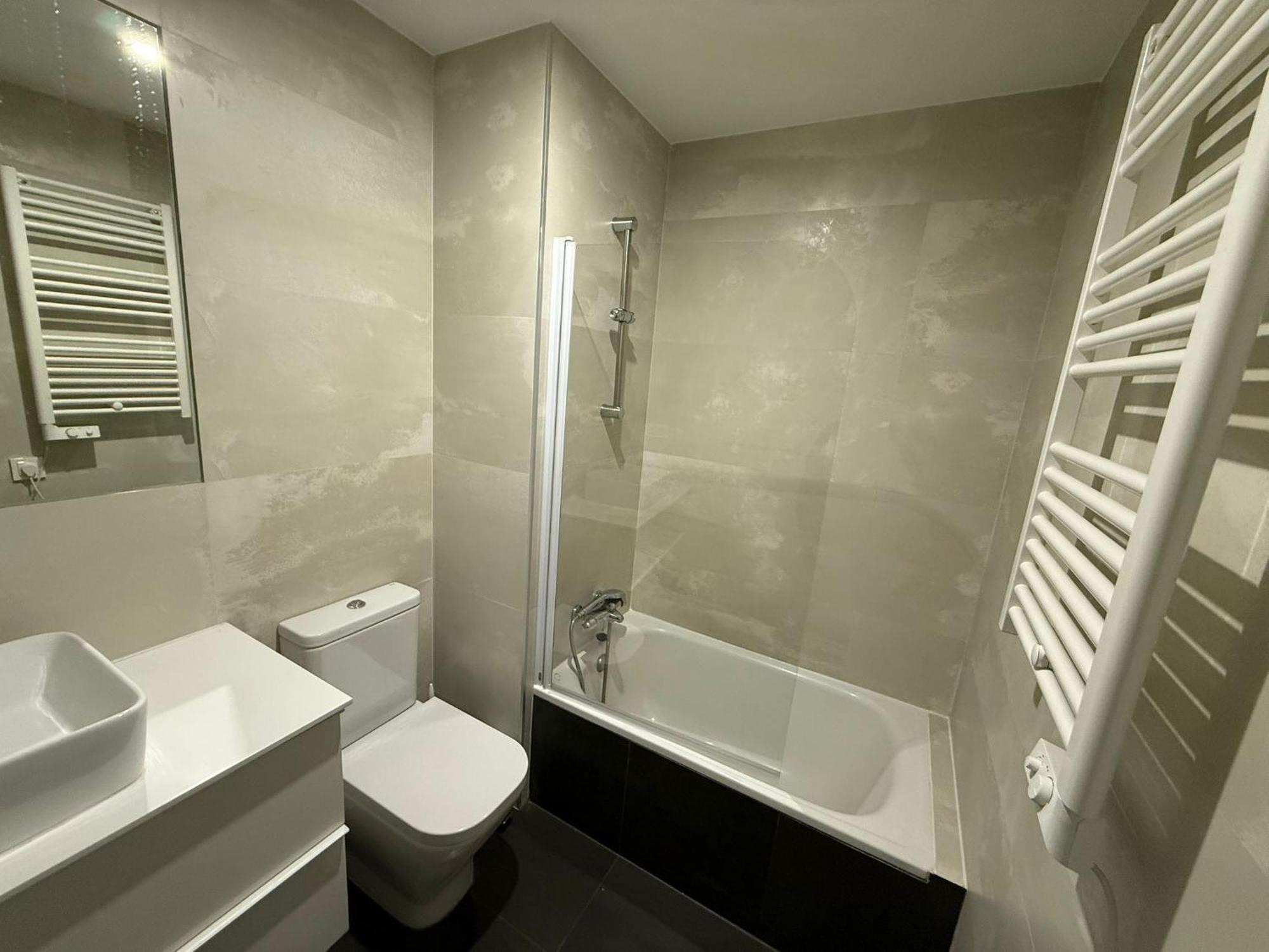 To Room Madrid Castellana Eksteriør billede